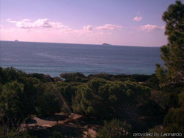 Hotel Le Palme SantʼAnna Arresi Exterior foto
